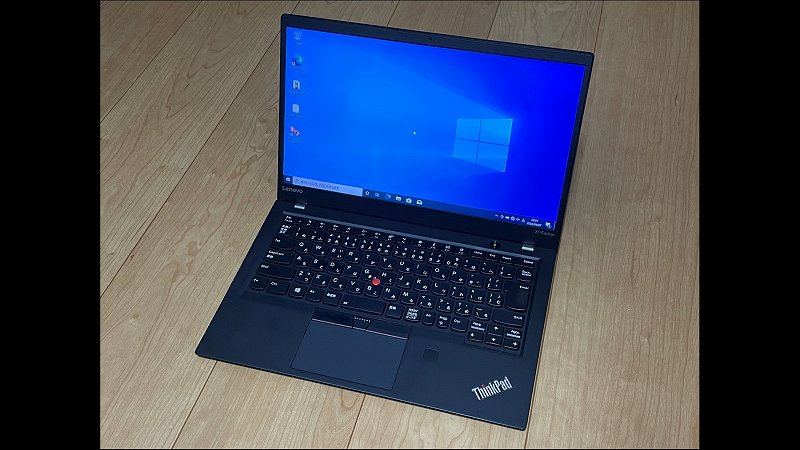 ThinkPad X1 Carbon 5th 外観