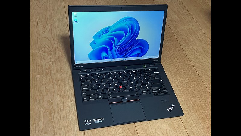 ThinkPad X1 Carbon 1st 外観