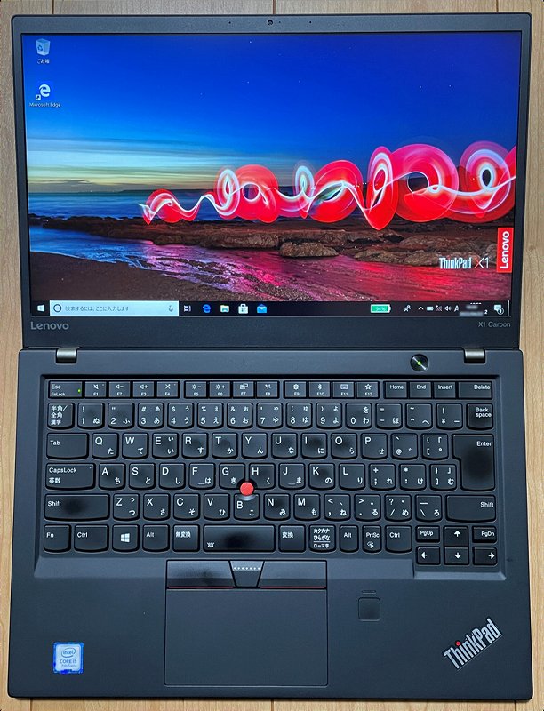 ThinkPad X1 Carbon 5th 外観