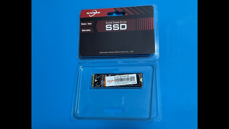 WALRAM NVMe SSD パッケージ開封状態